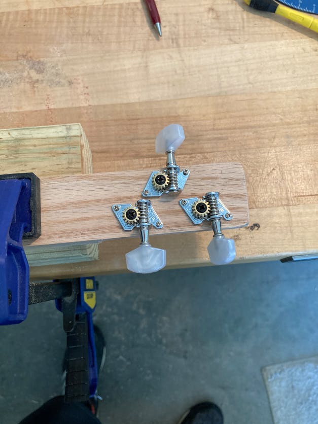 Guitar String Winder Tool - turn by hand or attach to a drill