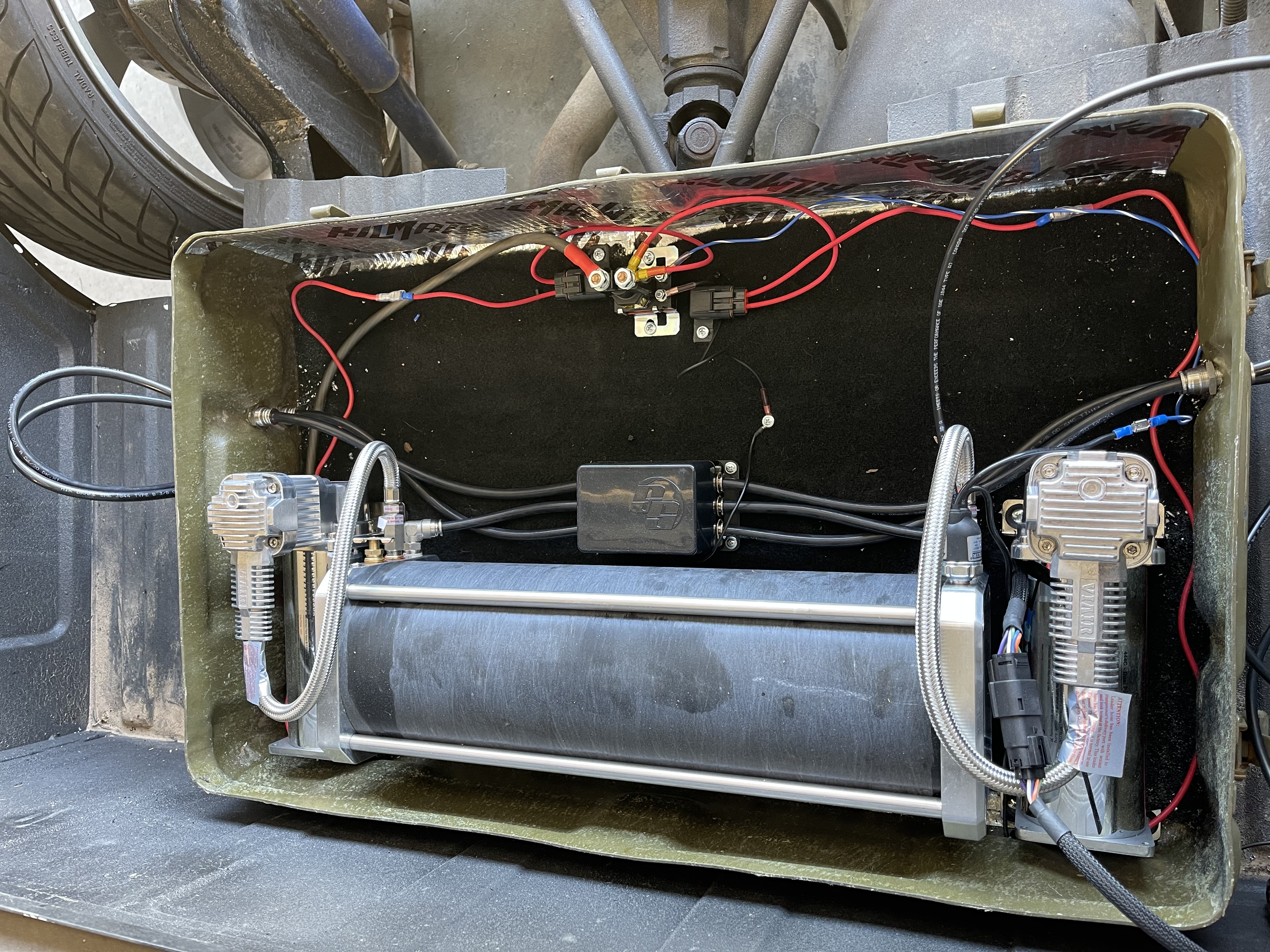 AirLift Dominator D2500 Airbag 6" Bag – Air Ride Suspension Supplies