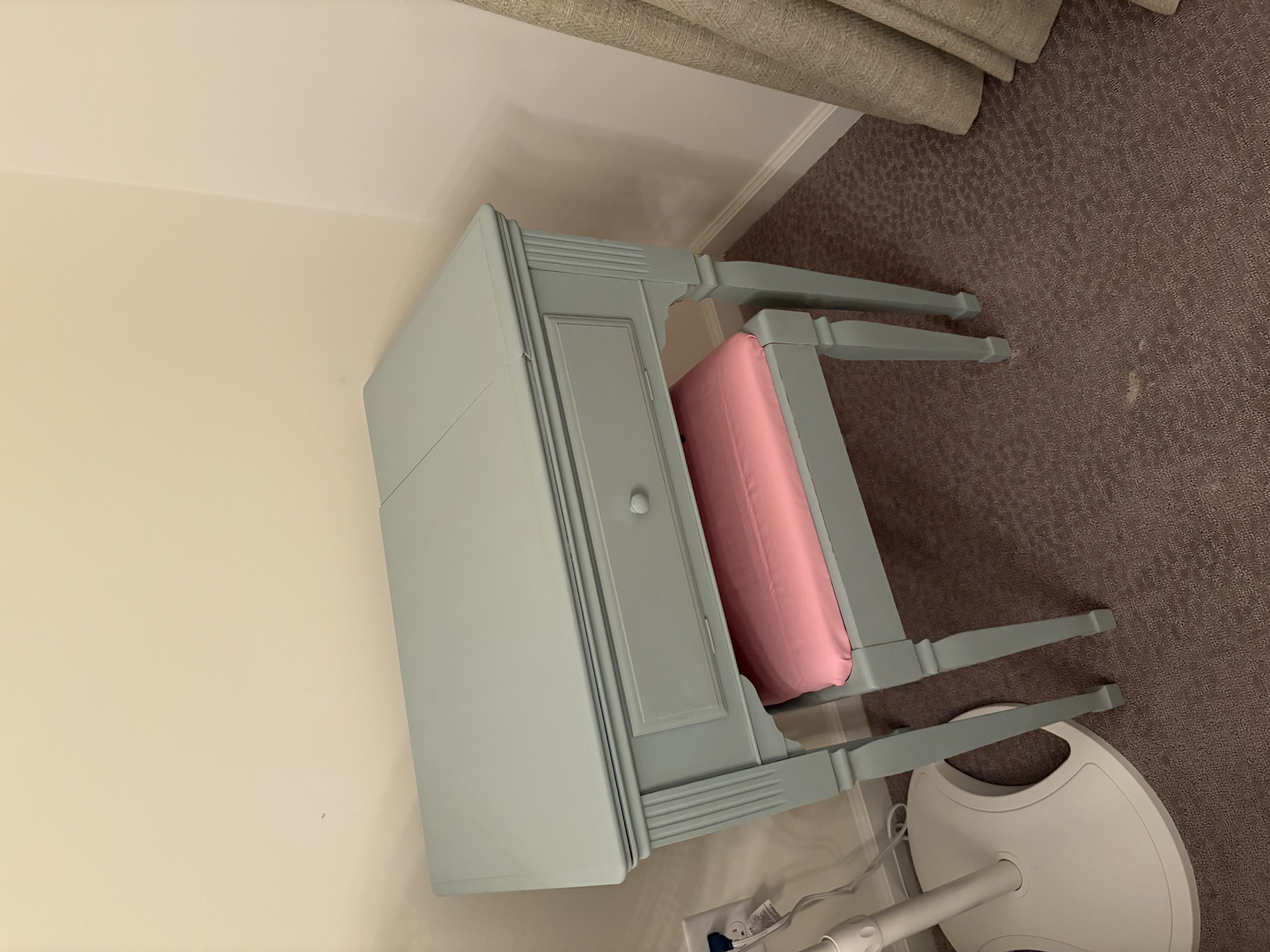 Savannah Mist Chalk Mineral Paint - Dixie Belle Paint Company